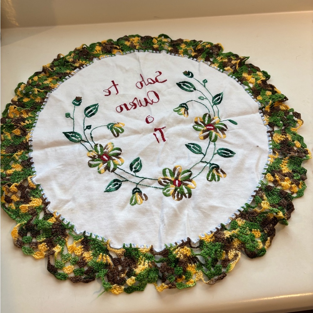 Embroidered Floral Table Mat